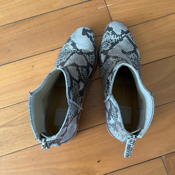 Dolce vita snake print women boot size 6M faux leather - Picture 5 of 5